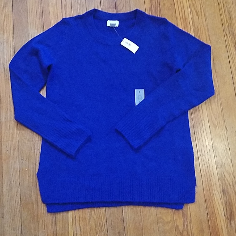 Old Navy sweater size small NWT